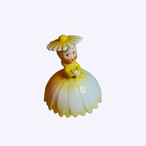 Vintage Napco Daisy Flower Girl Figurine